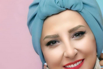 ژست یلدایی عاشقانه و رومانتیک مرجانه گلچین / ایده بگیرید !