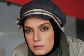 خنده از ته دل خانم بازیگر با داتیسِ شلیل مرده / شناختین کیه !؟