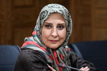 استایل تابستانه با رنگ های شاد بازیگر 54 ساله صداوسیما !