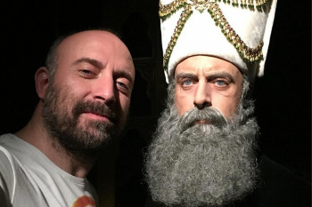 زیبایی از دست رفته سلطان سلیمان با سری کچل و ریش سفید !