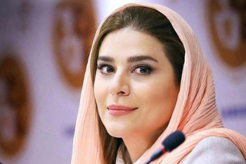 ژست نظامی سحر دولتشاهی برای طرفداران همسرش !!