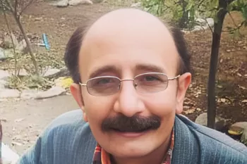 مدلینگ خفن دختر واقعی ادریس در ”نون خ” با چهره ای متفاوت با پدرش !!