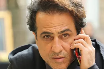 رامین راستاد پدر خوش تیپ با استایلی آمریکایی اش را به رخ همه کشید !