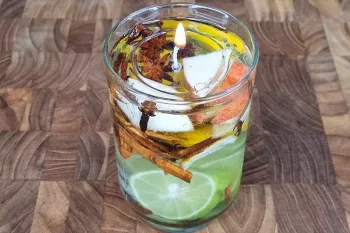 طرز ساخت شمعی که هرگز خاموش نمیشود در خانه