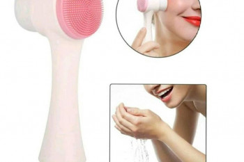 فواید و عوارض استفاده از برس شستشوی صورت