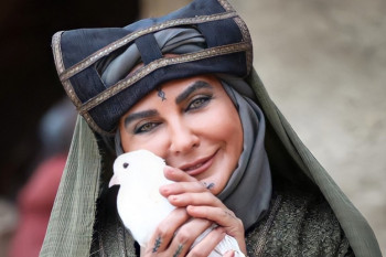 تصاویری از سارا دختر جذاب لعیا زنگنه !!