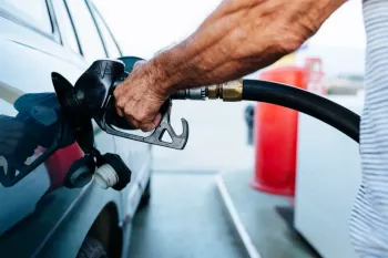 اطلاعیه مهم و فوری در مورد افزایش نرخ بنزین !