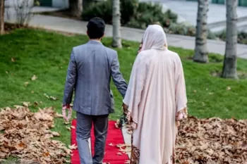 چند میگیری با نامزدم دوست بشی ؟