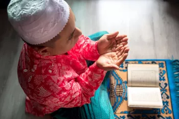 حکم تجافی در نماز (نیم خیز نشستن) چیست ؟