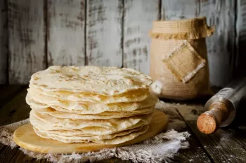 دستور پخت نان محلی جزغاله در فر گاز