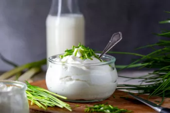 ترفندهای ساده برای تازه نگه داشتن ماست برای مدت طولانی