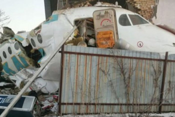 سقوط مرگبار هواپیمای مسافربری در قزاقستان با ۹۵ سرنشین