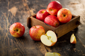 طبع سیب : میوه سیب گرم است یا سرد ؟