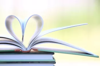 دانلود گیف کتاب یار همیشگی انسان