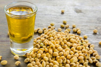 ارزش غذایی و خواص روغن سویا را بشناسید