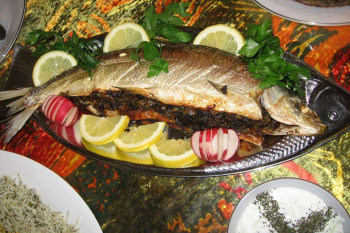 سبزی ماهی شکم پر شمالی چیست ؟ فوت و فن های پخت ماهی شکم پر