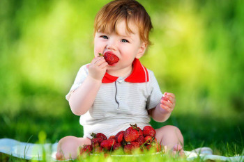 5 خاصیت حیرت انگیز توت فرنگی برای کودکان