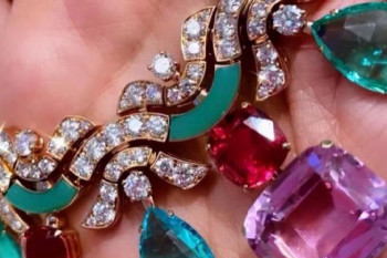 مجموعه جواهرات بولگاری با طرح رنگین کمان در جشنواره کن!