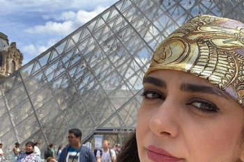 پاریس گردی لیندا کیانی و گردش در موزه لوور!
