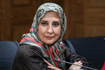 سنگ قبر زیبای مادر مرجانه گلچین / عکس دوران جوانی مادرش