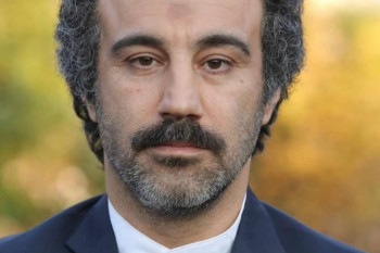 محسن تنابنده در طوطیا پیرمرد شد!