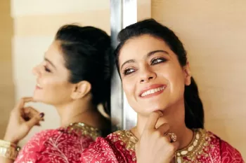 رونمایی بازیگر معروف هندی از جواهرات و لباس هندی گران قیمتش در تولد دختراش!