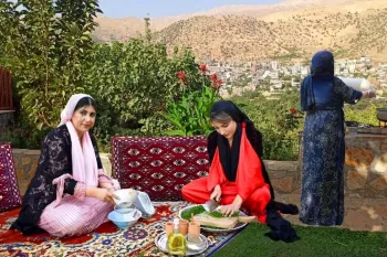پخت دیدنی پلو ماهی به سبک مادر و دختران کردستانی !