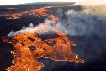 فوران بزرگترین آتشفشان فعال جهان پس از ۳۸ سال سکوت!