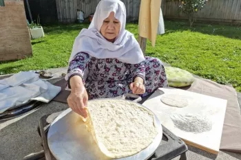 طرز پخت نان لواش به سبک نان تابه‌ای!