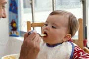 تغذیه کودک در زمان اسهال و استفراغ