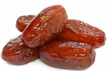 خواص معجزه آسای خرما/ چرا در ماه رمضان باید خرما بخوریم؟