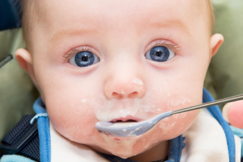 خوردن این غذاها تا قبل از یک سالگی،ممنوع!