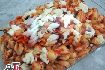 دستور تهیه پاستا باسس ریحان و گوجه فرنگی