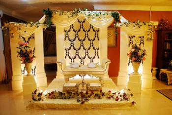 عکس هایی از تزئین جایگاه عروس وداماد