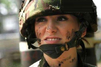 جذابترين سرباز زن جهان..!!