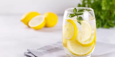 درمان خانگی و کاهش تب با لیمو ترش