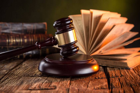 مجازات ارتباط تلفنی و پیامکی با زن شوهر دارد چیست؟