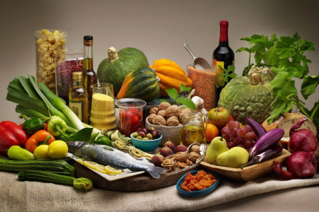 رژیم غذایی مدیترانه ای چیست؟ چند نمونه رژیم مدیترانه ای