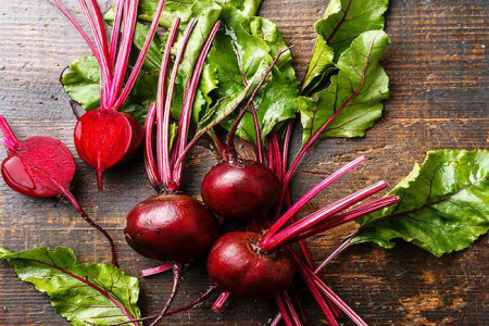 خواص برگ چغندر چیست؟