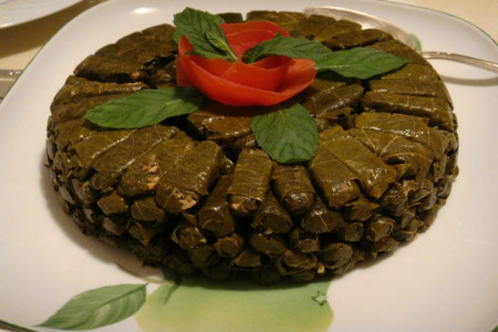 دلمه حلقه ای یا قالبی خوشمزه