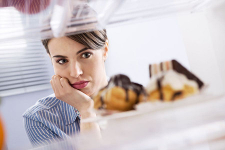 چرا همیشه احساس گرسنگی میکنید؟