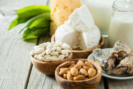کلسیم در چه چیزهایی وجود دارد؟