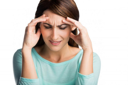 چرا بعد از سزارین دچار سردرد میشویم؟