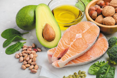 آیا روزه چربی واقعیت دارد؟ آیا با این رژیم غذایی میتوان وزن کم کرد؟