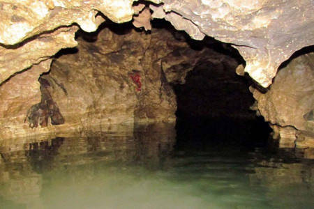 غار دانیال؛ دومین غار آبی بلند ایران