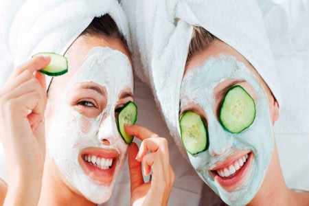 چگونه در منزل صورتمان را به راحتی پاکسازی کنیم؟