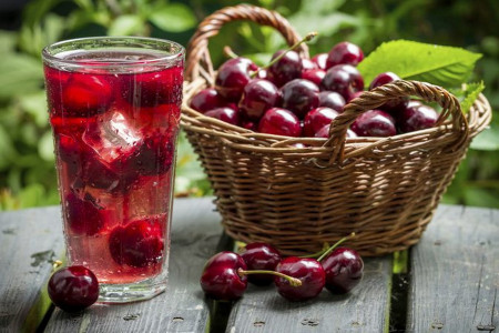 در این مقاله 7 خاصیت فوق العاده آب آلبالو را به شما معرفی میکنیم