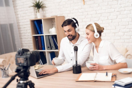 پادکست چیست و چگونه میتوانیم پادکست بسازیم؟