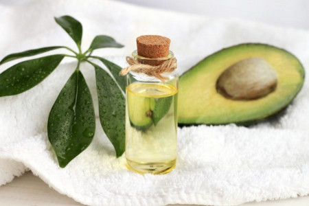 10 خاصیت معجزه آسای روغن آووکادو