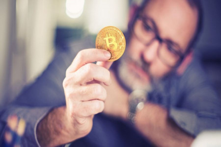 آیا بیت کوین ارزش سرمایه گذاری دارد یا نه؟